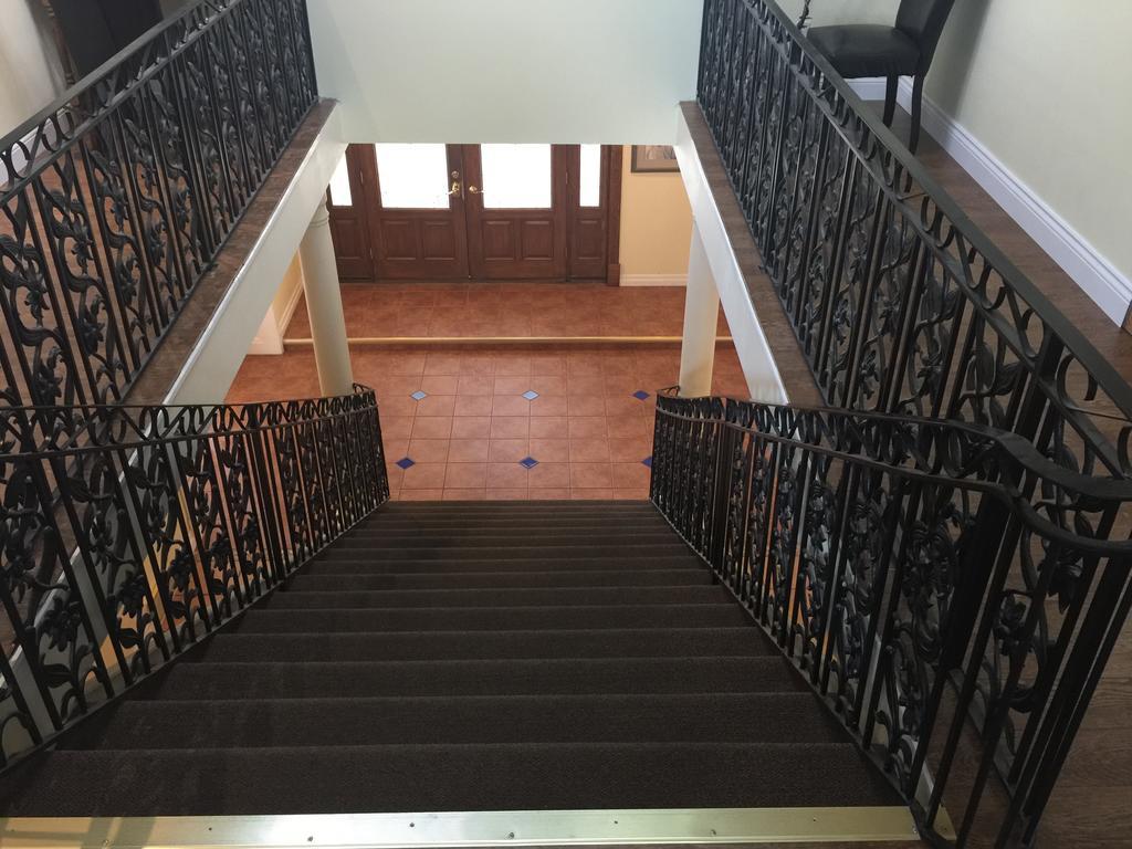 Grey Rose Suites Hanover Екстериор снимка