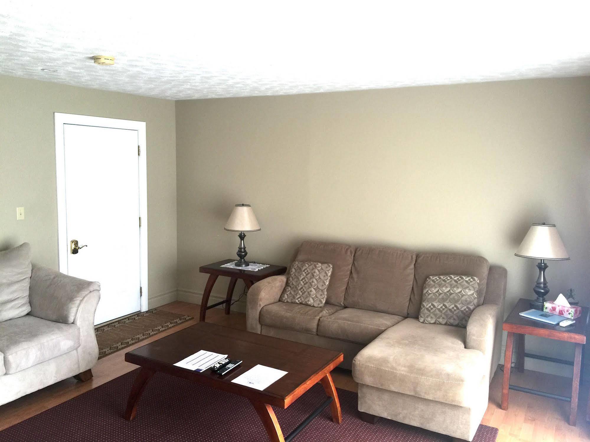 Grey Rose Suites Hanover Екстериор снимка