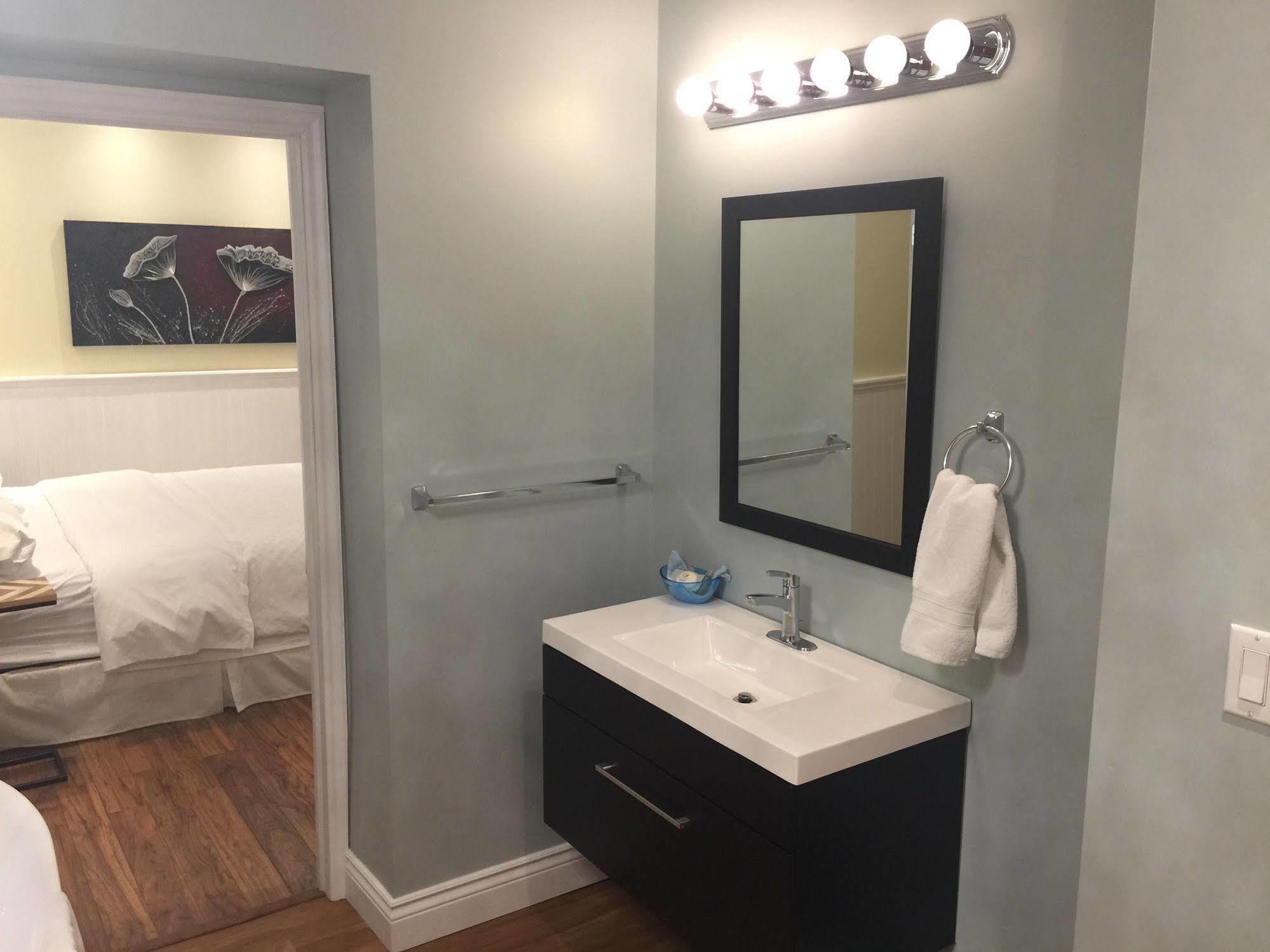 Grey Rose Suites Hanover Екстериор снимка